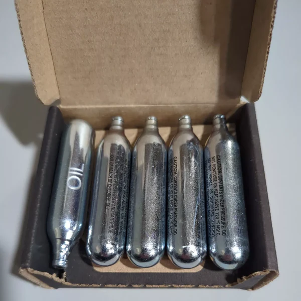 Byrna 12 Gram CO2 Cartridge 10ct (w/oiler) - Image 4